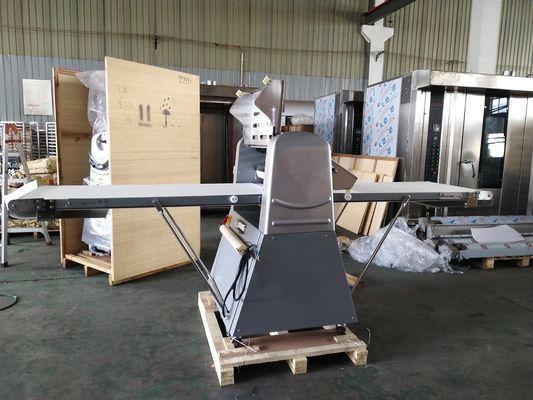 630 mm Europese deegrolmachine voor optimale prestaties