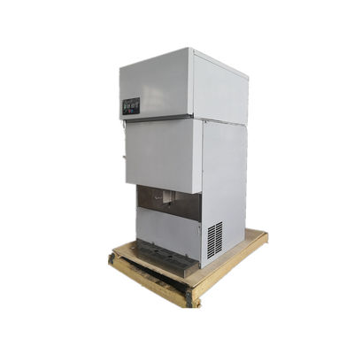 Dagelijkse capaciteit 45 kg/dag IJskub-dispenser met automatische ijsmachine en maan-ijs van Chin
