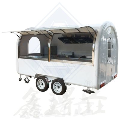 Verbeter de voedselservice van je hotel met deze Food Truck-trailer met volledige keukenapparatuur