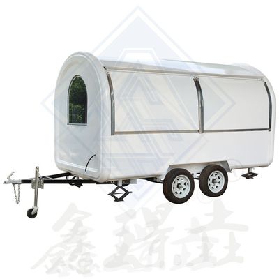 Verbeter de voedselservice van je hotel met deze Food Truck-trailer met volledige keukenapparatuur