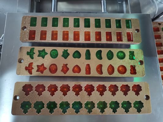 1900*900*1620 mm gelatine semi-automatische gummi-afzetting machine voor snoepproductie