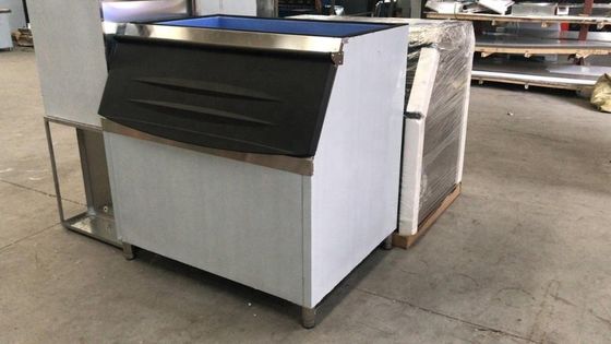 1230x930x1940mm Commerciële ijsblokjesmachine met luchtkoeling of waterkoeling
