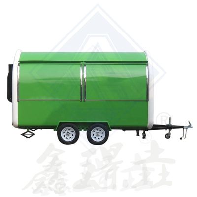 Mobiele trailers voor voedselvoorziening met een capaciteit van 200 sets en groentegrondstof