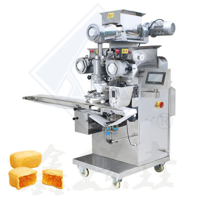 Eenvoudige werking van de extruder en de vulmachine met automatisering