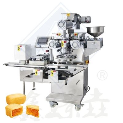 Eenvoudige werking van de extruder en de vulmachine met automatisering