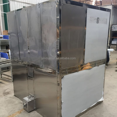 Industriële 2-tonnen kubus-ijsmaker met een capaciteit van 160 kg/dag en R134a/R404A koelmiddel