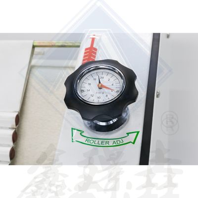 Professionele baguette- / Franse broodvormmachine met een capaciteit van 50-1200 gram per stuk