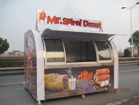Outdoor Street Vending Custom Food Snack Truck met en volledig uitgerust restaurant