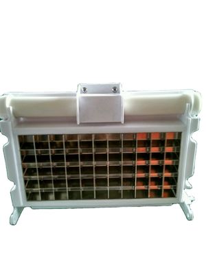 Industriële ijsblokjesmaker met een productiecapaciteit van 65 kg/24 uur en een lucht/water koelsysteem