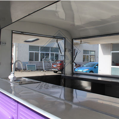 Verplaatsbare elektrische foodtruck Pasta sandwich hamburger 60V Spanning gesloten carrosserie type