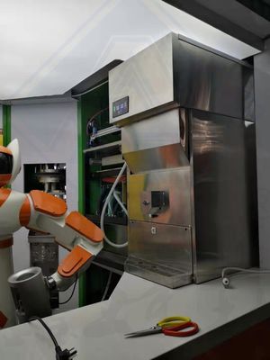 Home IJskubben Maker met roestvrij staal 304 materiaal en volledig automatische functie