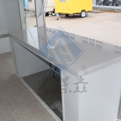 Outdoor Street Food Cart 300cm Single Axle Commerciële ijsjes Snack Drinks Vending Truck