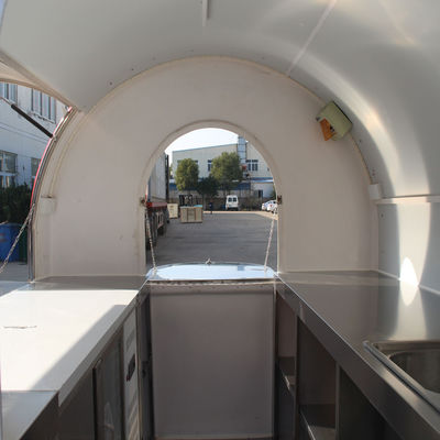 380*160*235 CM Street Mobile Gas Ice Cream Food Truck met volledige keukenapparatuur