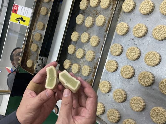 110/220V 50-60Hz JY-868 Automatische inkrustingsmachine voor 50g Kubba Falafel Mooncakes