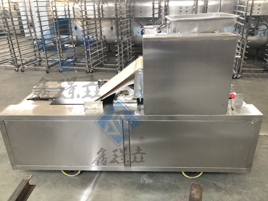 Commerciële machine voor het maken van koekjes voor zachte walnootkrusten 2350*780*1300mm