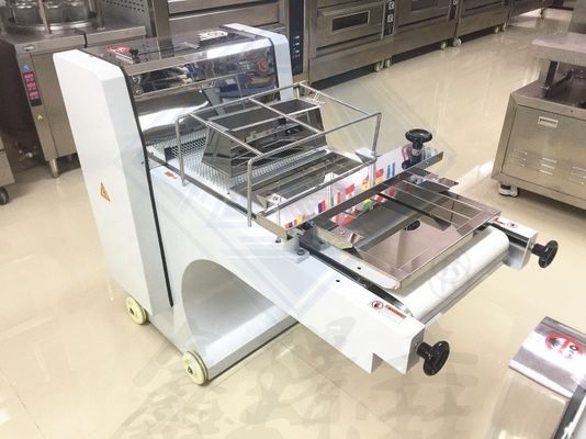 Multifunktioneel ei-brood-deeg-moulder rek- en snijmachine voor pizza broodrooster