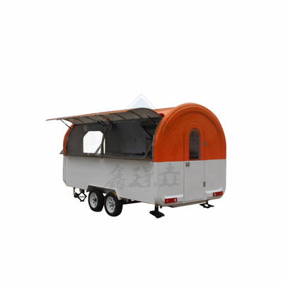 Outdoor Street Vending 450CM mobiele foodtruck met luifel en enkel/dubbele assen