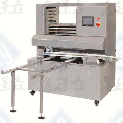 Hoogwaardige machine voor het incrusteren en vormen van pannenkoeken met drie kernen voor de productie van knoflook