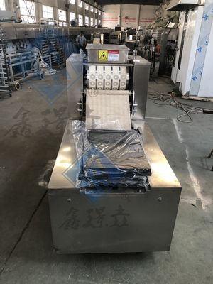 Automatische koekjesmachine voor waterproducten bij een bakkerij met één stop