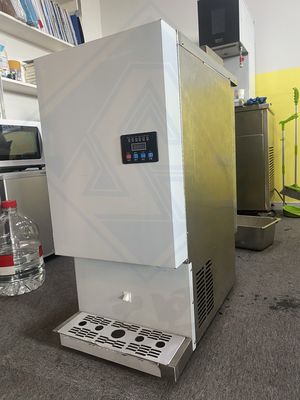 Koelwijze Luchtkoeling Kubus IJskubus Maker Industriële 120kg ijsmachine Automatisch