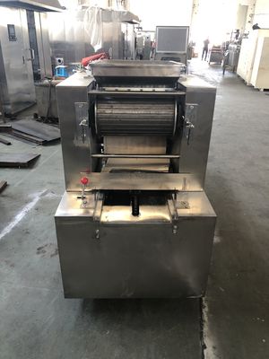 1450x1000x1450mm Biscuit Cookie Cracker Verwerkingsmachine voor One-Stop Bakery