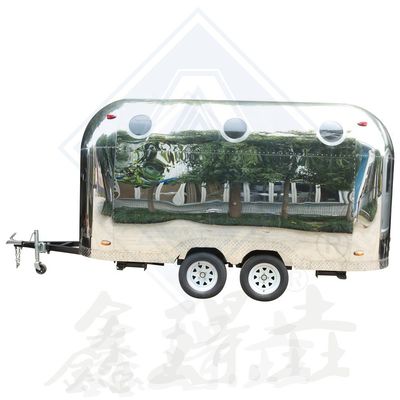 Road Wheel Hotdog Cart Mobile Food Truck Trailer met en volledig uitgerust restaurant