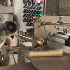 3400x1700x2250mm Chocolade Wafer Roll Making Machine Eier Roll Machine met 65kw Power