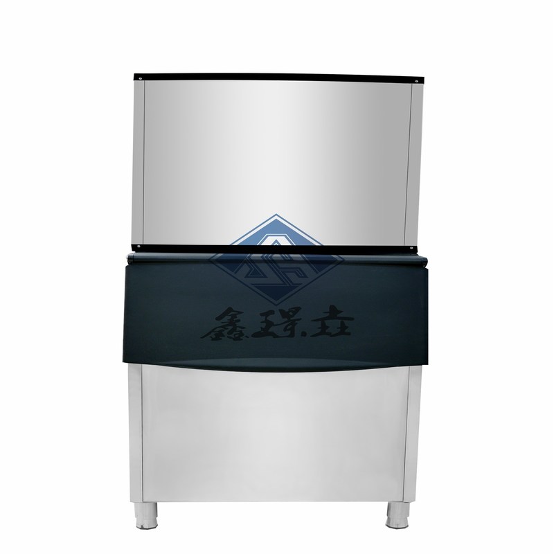 500P 227kg/dag IJsknobemaker voor boerderijen Commerciële koeling Weg Waterkoeling Automatisch